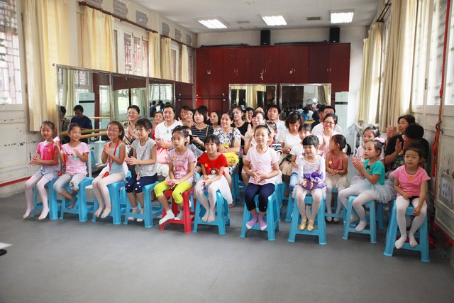 20190713召开新班家长会.jpg