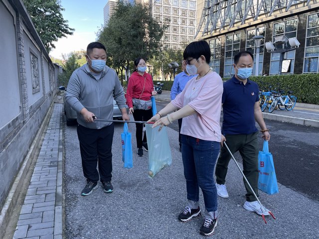 20210921党员参加社区报到.jpg